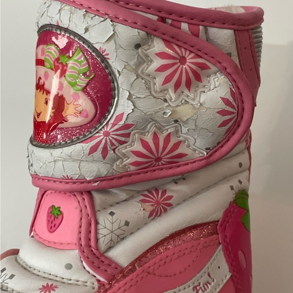 RARE Vintage Strawberry Shortcake Winter Snow Boots Toddler Size 5 - Picture 16 of 16